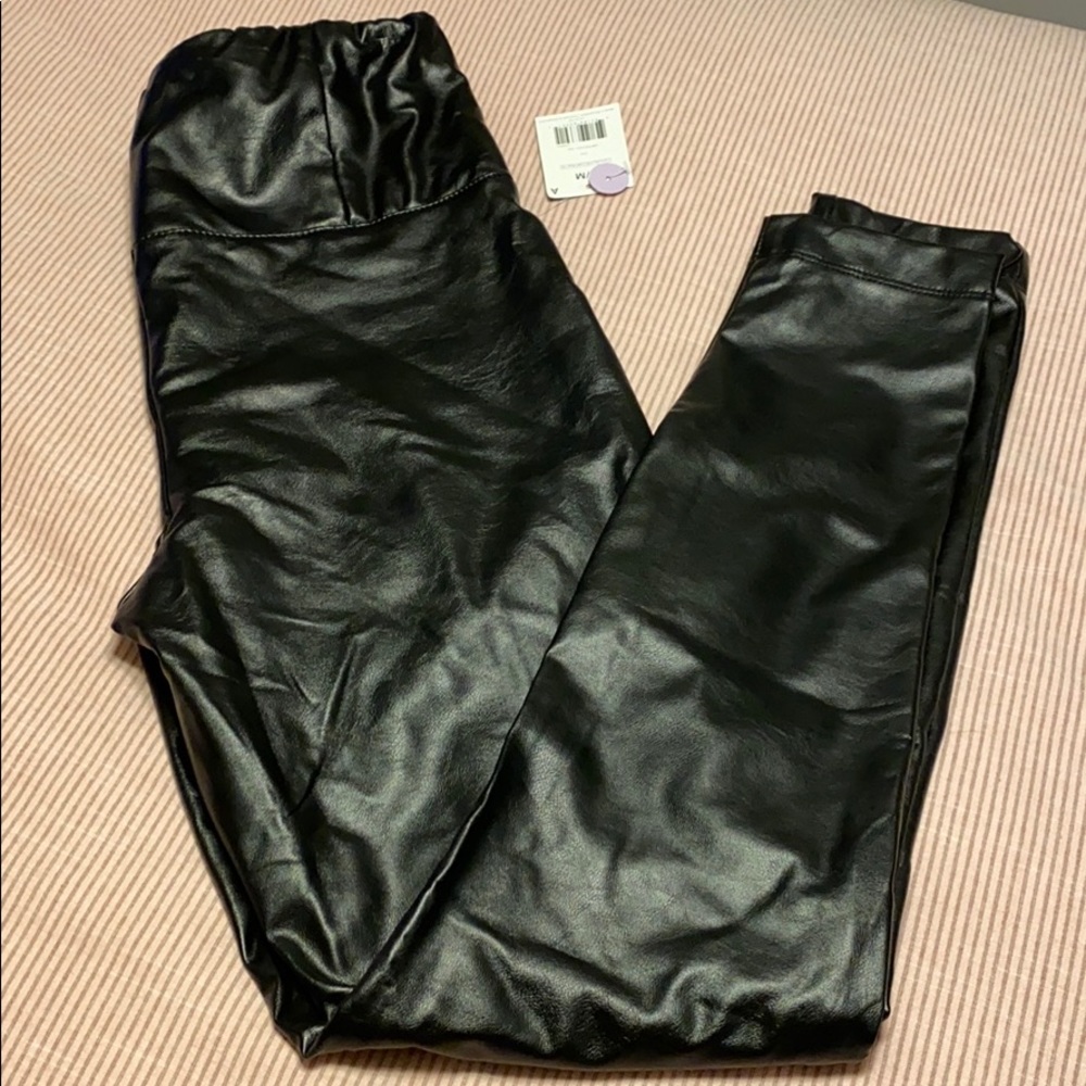 Faux leather leggings